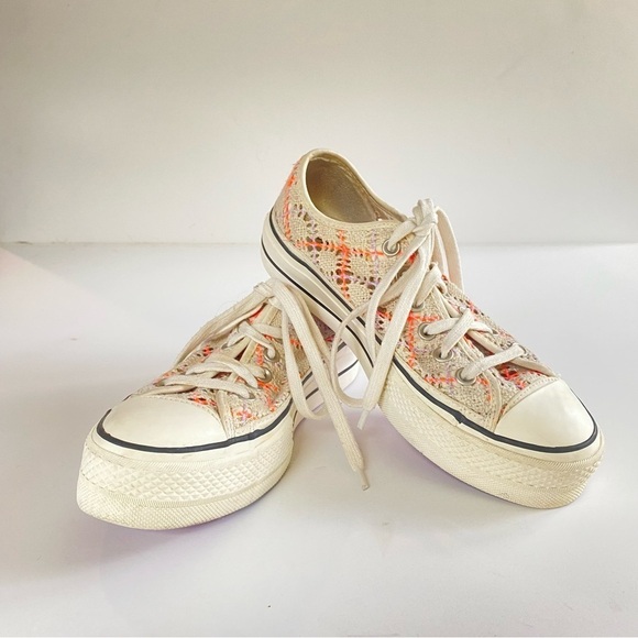 CONVERSE Chuck Taylor All Star Low Boho Crochet Limited Edition 568278C Size 8 - Picture 2 of 13